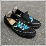 گیوه طرحدار مشکی گلدار آبی